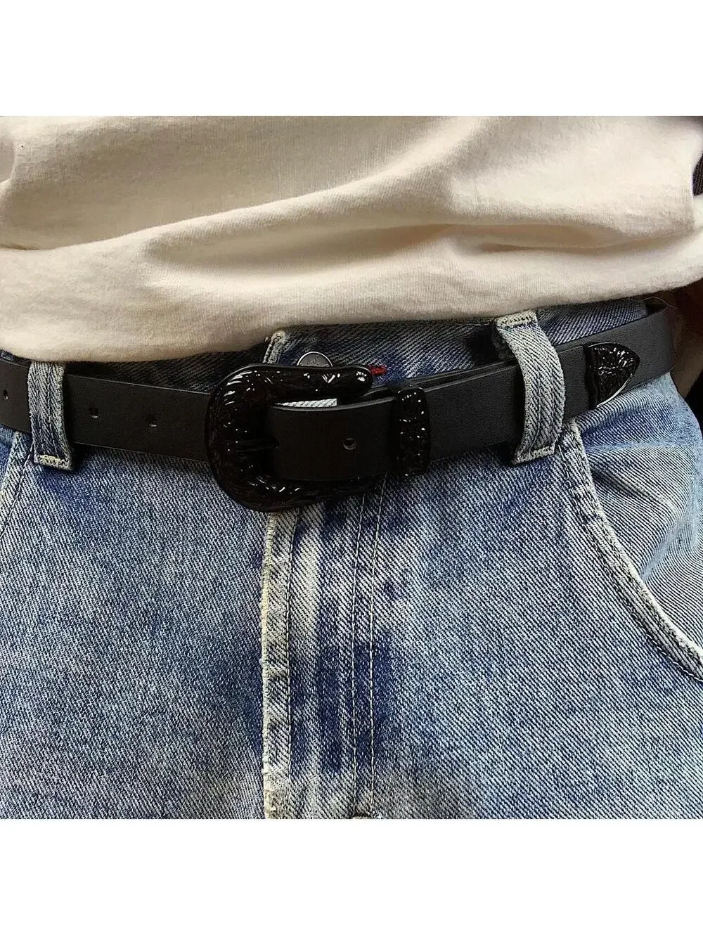 Vintage 90s style Black western belt with black belt buckle. 40 inches fits a